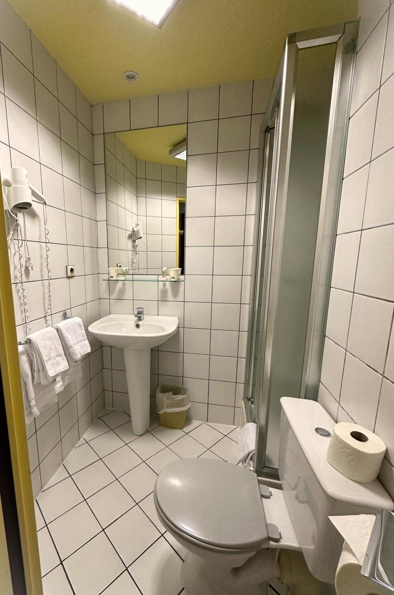 Dyke Hotel Le Puy-en-Velay Bagian luar foto